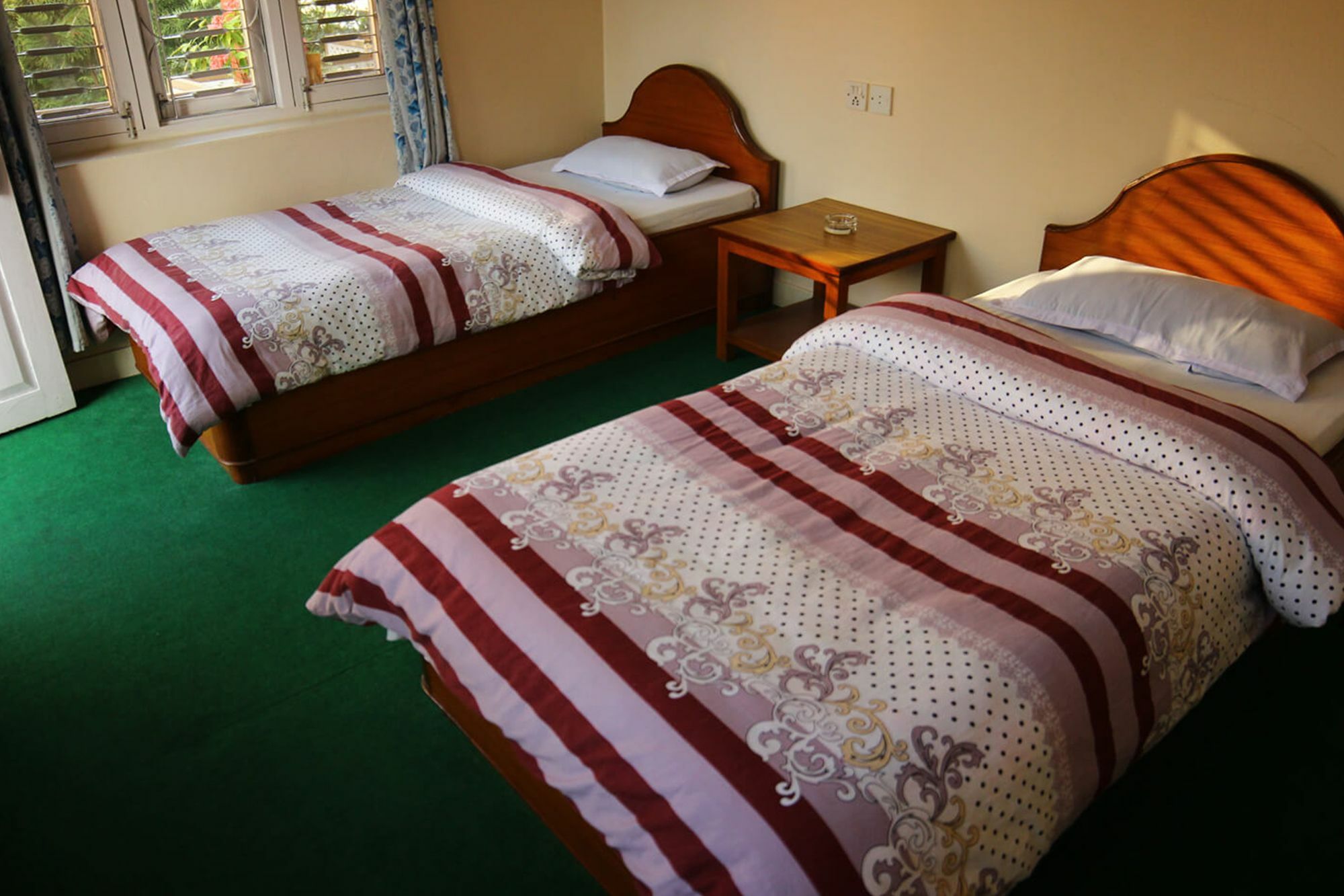 New Tourist Guest House Pokhara Esterno foto